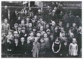 Evacuees from Portsmouth arriving at Wootton 1st September 1939