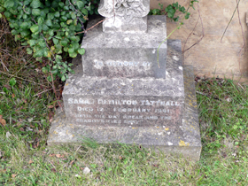 Picture of Grave of Nina Hamilton