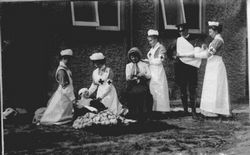 W.W.1 first aid volunteers circa 1914