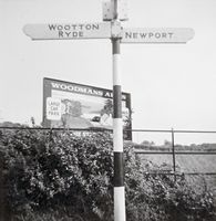 Wootton Common cross-roads [Roland Richards]
