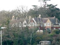 Lisle Court viewed from Wootton Creek